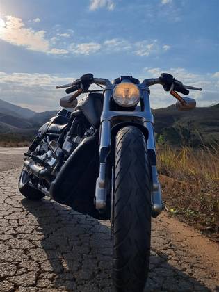 HARLEY-DAVIDSON V-ROD MUSCLE 